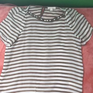 Brown and white flowy t-shirt